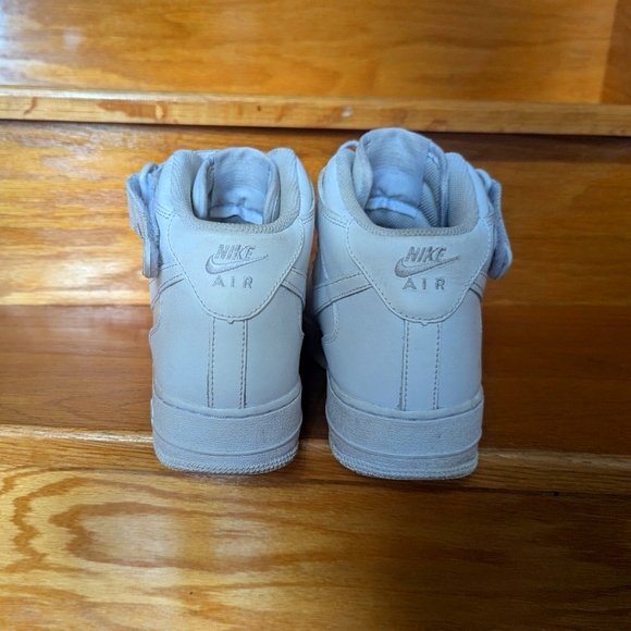 Nike Air Force 1 High Top - Picture 2 of 5